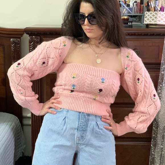 Zara Tops - Zara pointelle knit 2 set arm warmer and t…